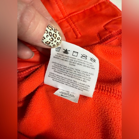 NIKE DRI-FIT Element Red/orange full zip jacket size M. - Picture 13 of 15
